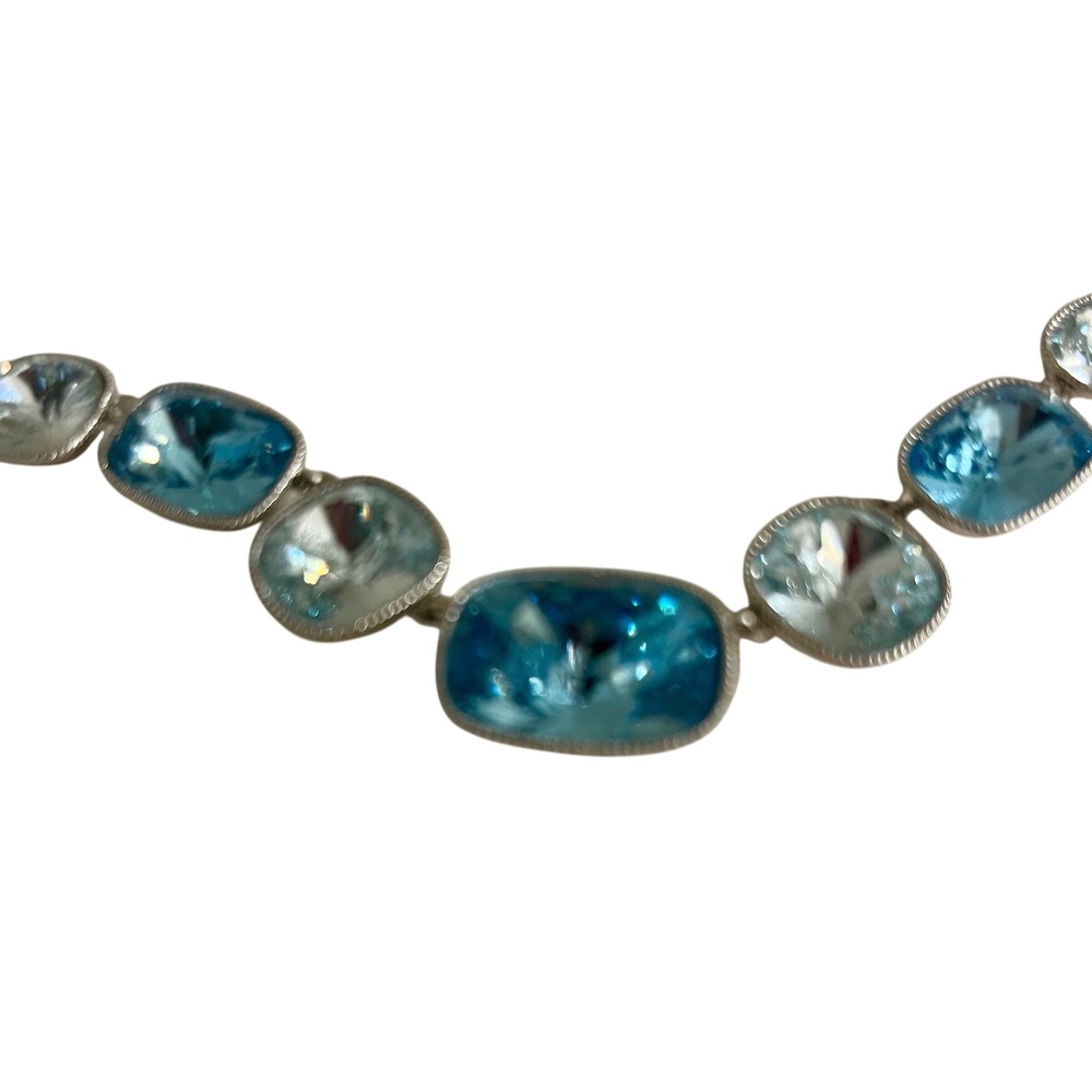 Sparkling Blue Crystal Necklace Silver Tone Chain Elegant Statement Jewelry 19"